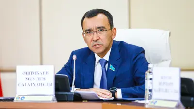 Маулен Ашимбаев