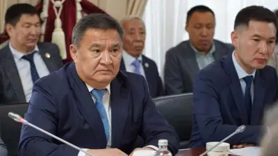 Ахметжанов