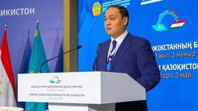 Ербол Карашукеев 