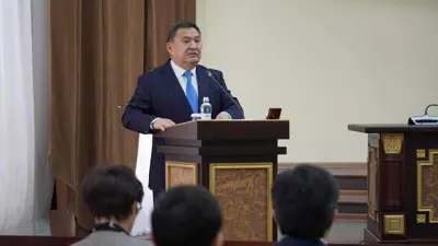 Марат Ахметжанов Муратович