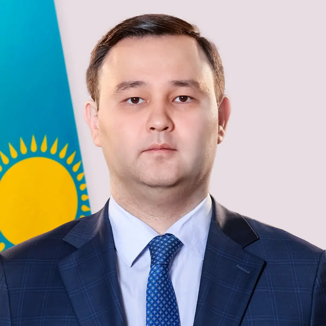 Аян Магзумов