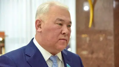 Мурат Абенов