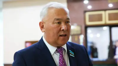 Мурат Абенов
