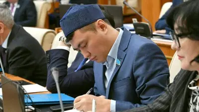 дәулет мұқаев