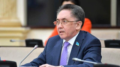 НУХУЛЫ Алтынбек