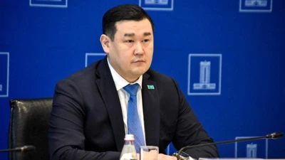 Азат Сиражиддинович Султанов