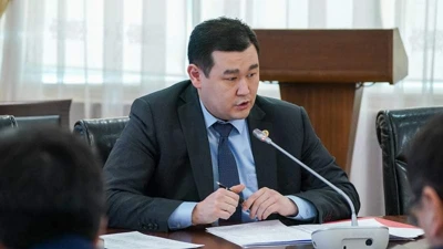 Азат Сиражиддинович Султанов
