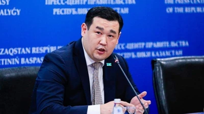 Азат Сиражиддинович Султанов