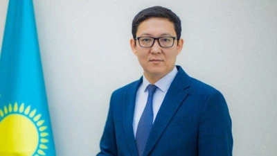 УТЕНОВ Аркен Хамитович