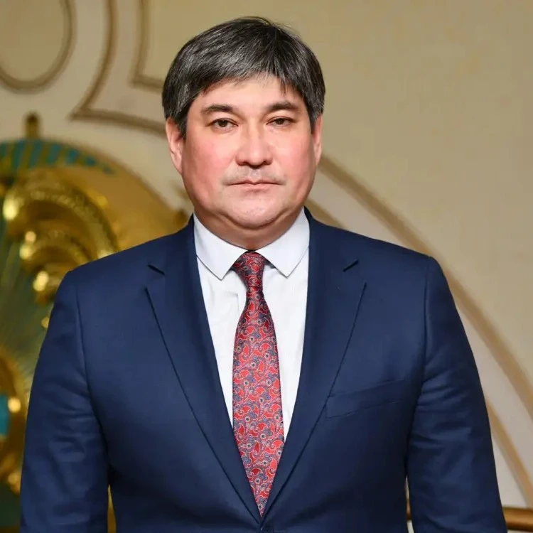 Искандер Жусипулы Айсариев 