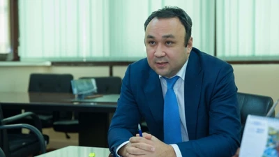 Рустам Нурланович Ахметов 