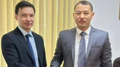 Олжас Баққараев