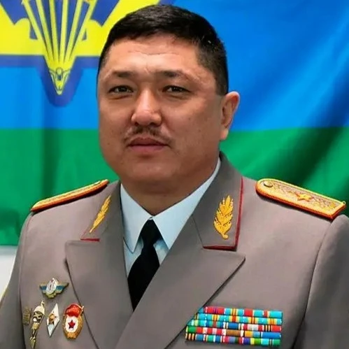 Almaz Djenıshevıch Djýmakeev   