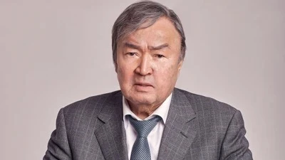 Олжас Сүлейменов