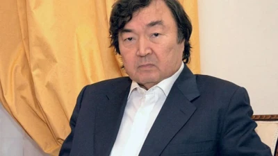 Олжас Сүлейменов