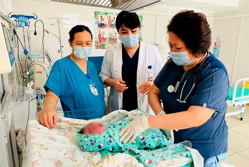 شىمكەنتتە دۇنيەگە كەلگەن الىپ بالاعا اتا-اناسى الپامىس دەپ ات قويدى