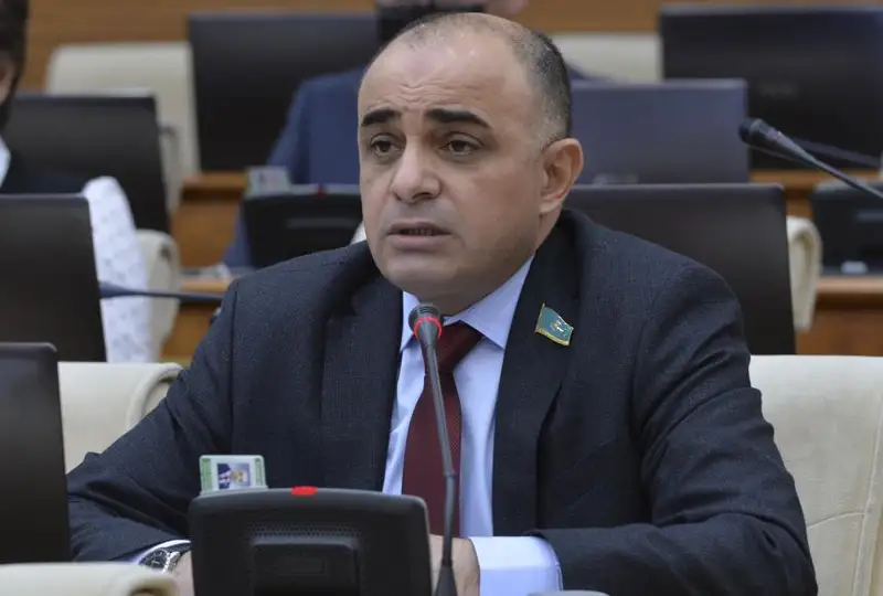 دەپۋتات زاڭسىز الىنعان اكتيۆتەر تۋرالى: قايتارعىسى كەلمەگەندەردى ماجبۇرلەۋگە بولادى