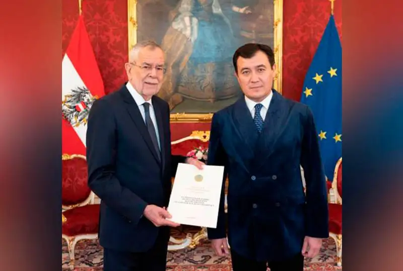 Посол Казахстана вручил верительные грамоты Федеральному Президенту Австрии