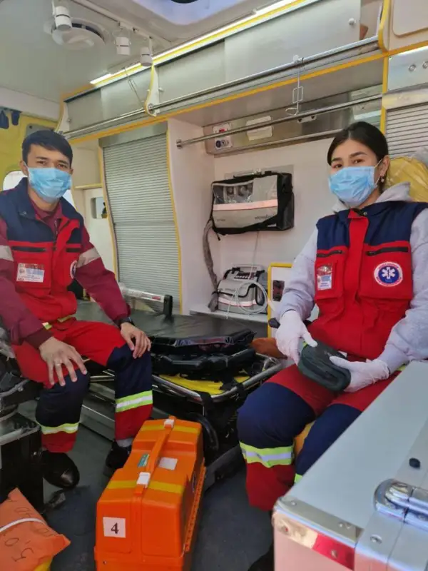 ب ق و-دا «جەدەل جاردەم» قىزمەتكەرلەرى جۇرەگى توقتاپ قالعان ەكى ناۋقاستى قۇتقاردى