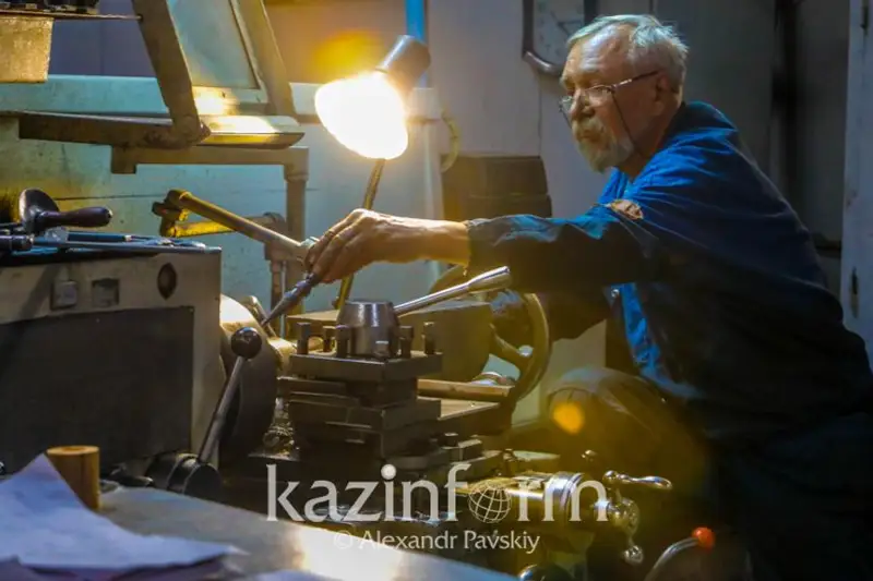 Elimizde 82,7 myń zeınetker áli de jumys istep júr