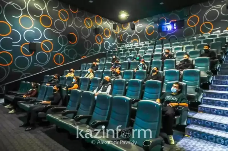 Перевести на казахский язык лучшие зарубежные фильмы поручили Минкультуры