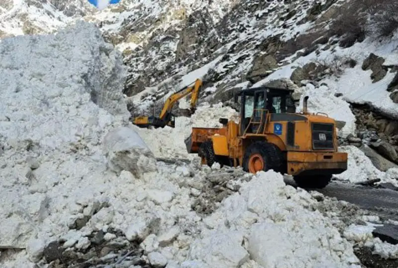В Таджикистане сошли 200 снежных лавин, 7 оползней и произошло 6 камнепадов: 19 жертв