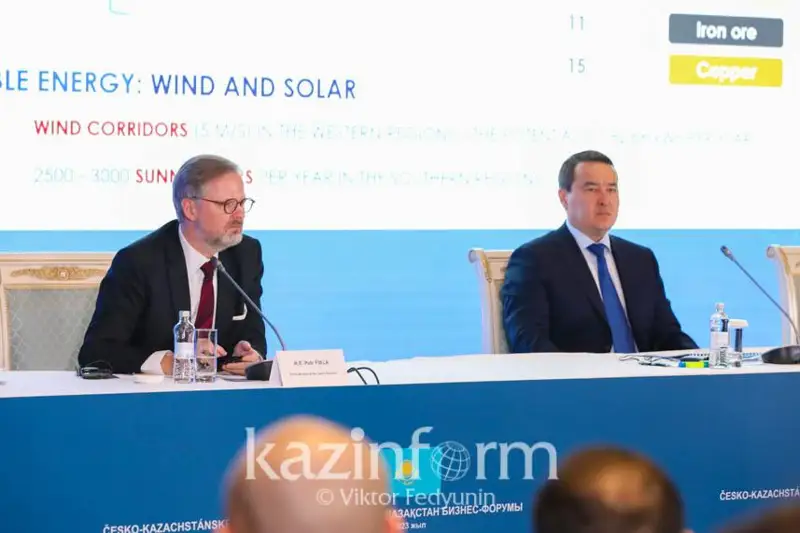 Перспективы укрепления сотрудничества обсудили премьеры Казахстана и Чехии