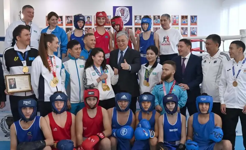 Prezıdent Stepnogorsk qalasyndaǵy mamandandyrylǵan balalar men jasóspirimder sport mektebine bardy