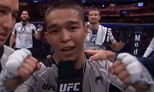 Asý Almabaev UFC-degi alǵashqy jekpe-jeginde jeńiske jetti
