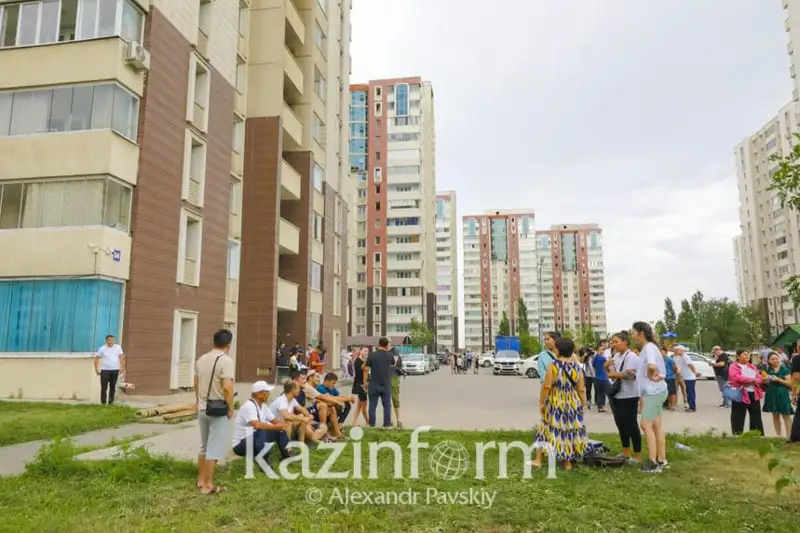 Пожар в ЖК Алматы: жители рассказали подробности