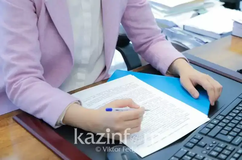 Advokattarǵa sotqa «qorǵaý aktisin» engizý quqyǵy berilýi múmkin
