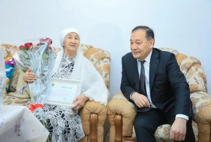 Женщин-тружениц поздравили в Актобе