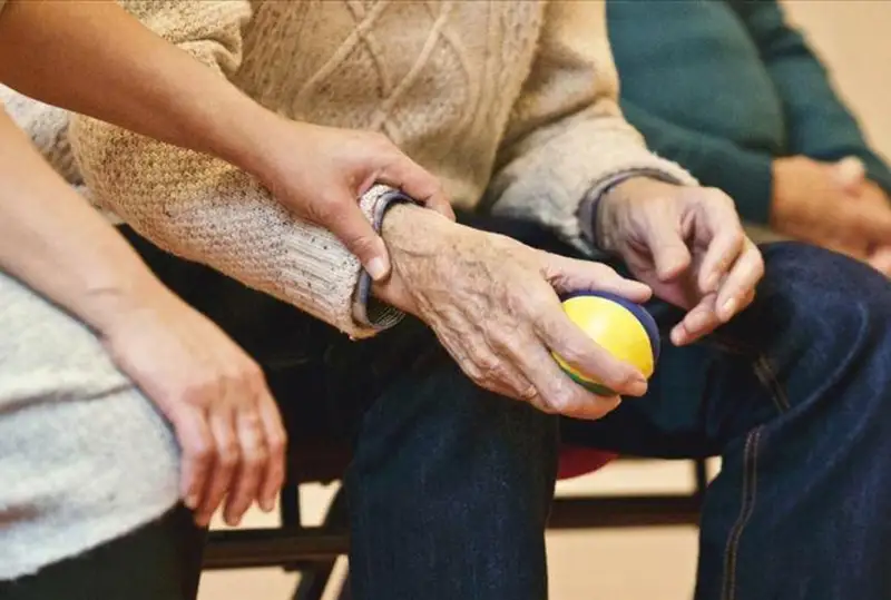 Как снизить риск деменции в старости - ответы казахстанских специалистов