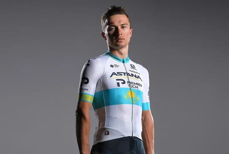 Алексей Луценко стал лучшим из сборной Казахстана в групповой гонке ЧМ-2022