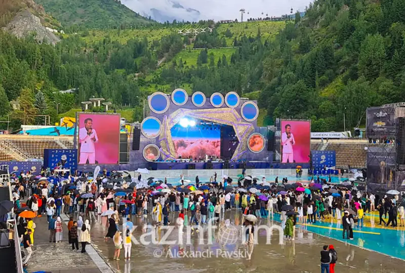 Almatyda kópten kútken «Azııa daýysy» festıvali bastaldy