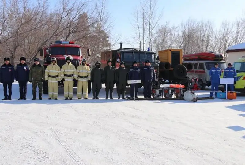 Более 10 тысяч кубометров снега вывезли из населенных пунктов Нуринского района Карагандинской области