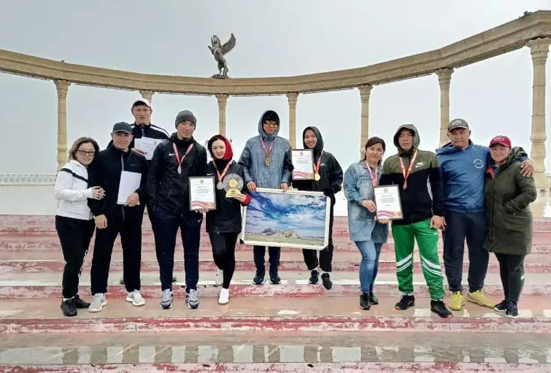 Aqtaýda halyqaralyq otbasy kúnine oraı «Mahabbat marafony» ótti