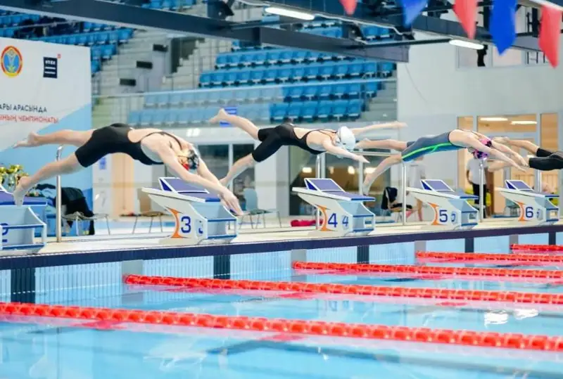 Первенство города по плаванию проходит в Астане