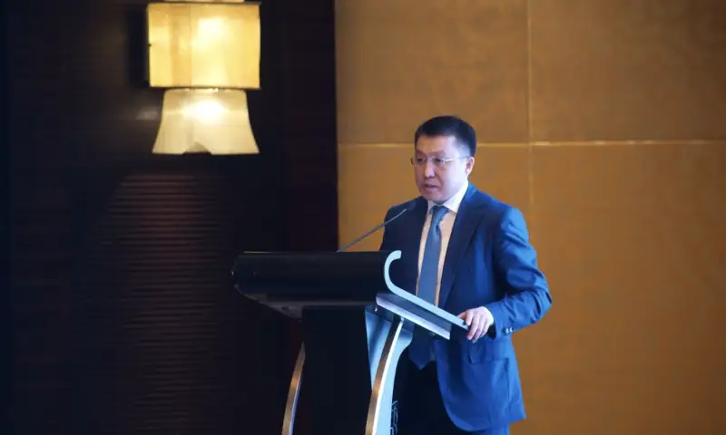 قىتاي مەن قازاقستان جاڭا شەكارالىق تەمىرجول جەلىسىنىڭ قۇرىلىسىن اياقتايدى