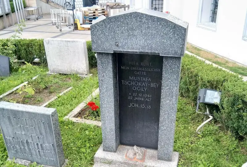 Информацию о переносе могилы Мустафы Шокая в Берлине опровергли в МИД