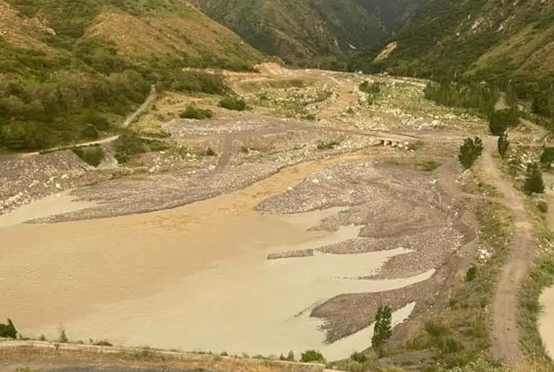 Уровень воды поднялся в реке Левый Талгар в Алматинской области
