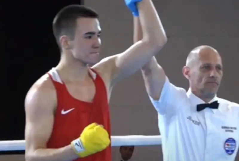 Казахстанский боксер с победы стартовал на молодежном Кубке мира в Черногории