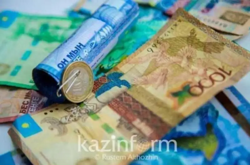 Доплаты до 300% от оклада будут получать казахстанские спасатели