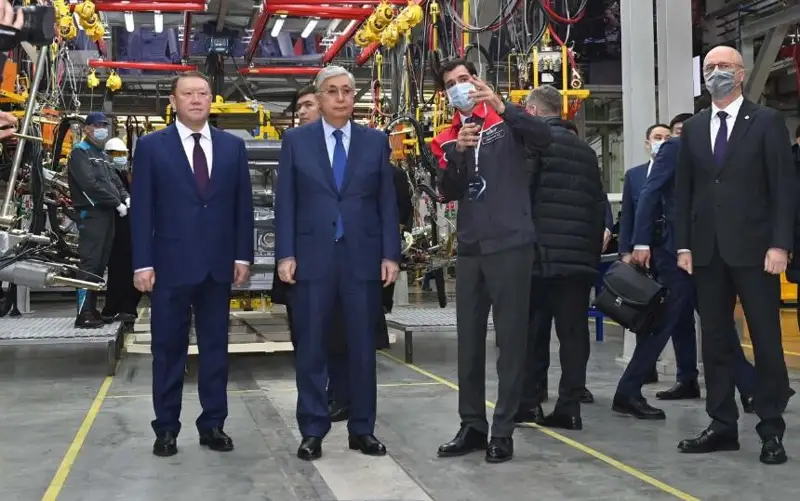 Президент Қостанайда автомобиль шығаратын шағын тораптық өндірісті іске қосты