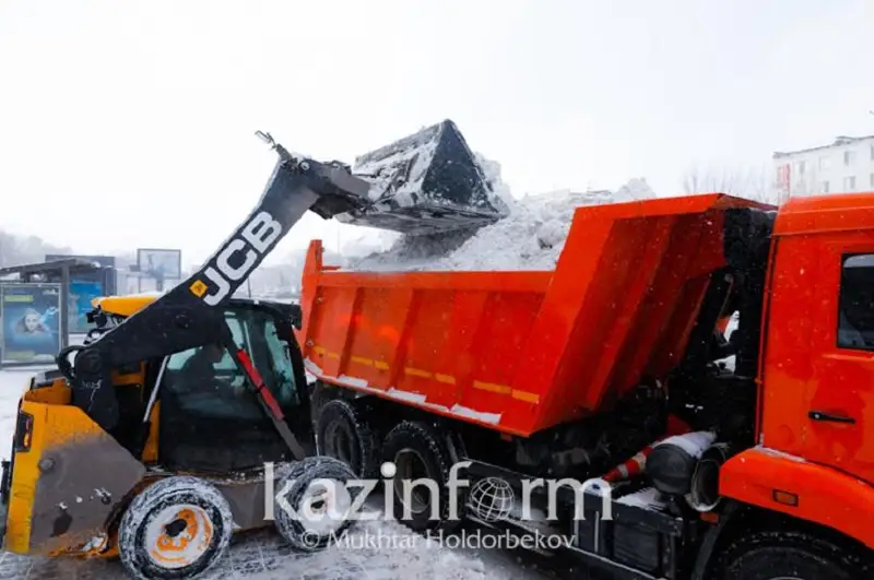 Коммунальные службы Алматы перешли на усиленный режим работы