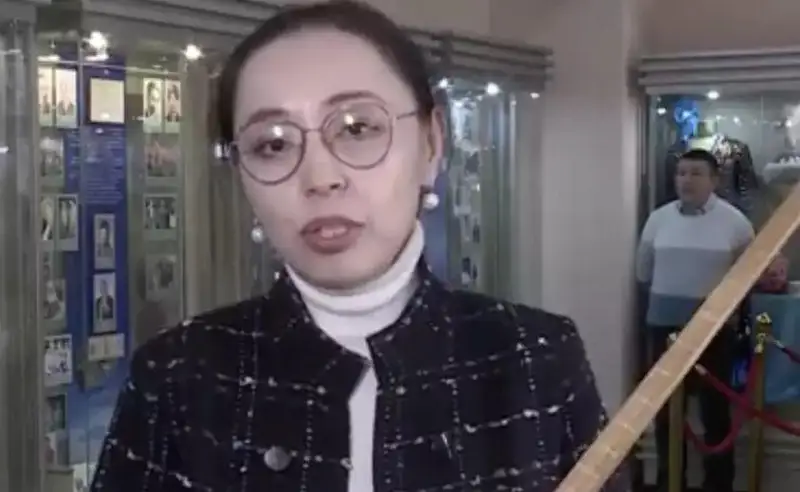 اتاقتى كۇيشى قازانعاپتىڭ دومبىراسىنىڭ كوشىرمەسى جاسالدى - ۆيدەو