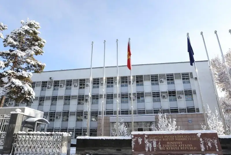 Qańtar oqıǵasyna bir de bir qyrǵyz azamaty qatyspaǵan – Qyrǵyzstan Berik Asylovtyń málimdemesine jaýap berdi