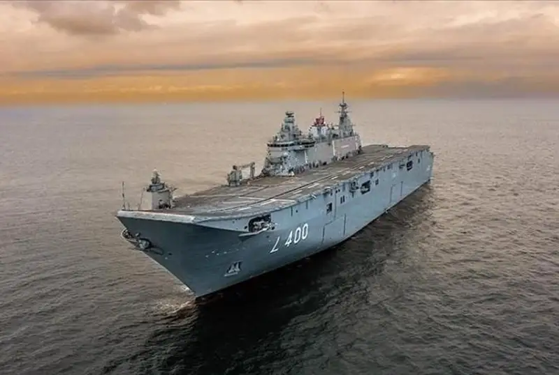 Первый десантный корабль ввели в строй в Турции