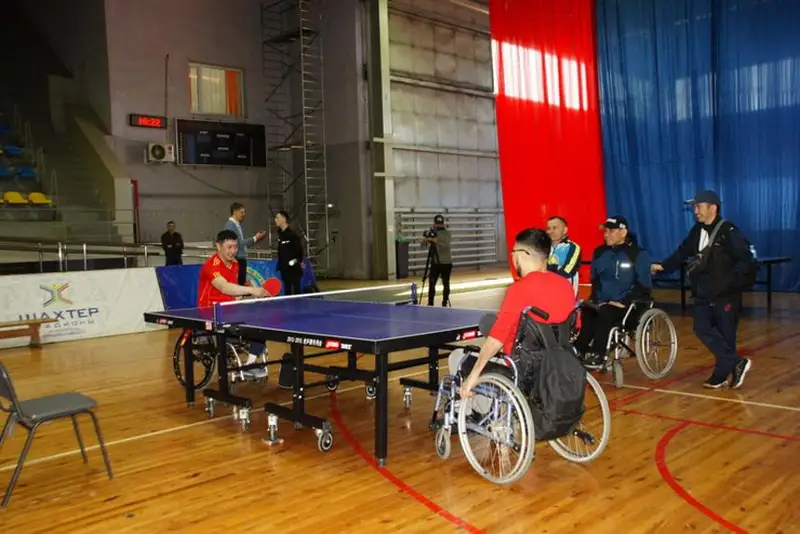 Республиканский турнир по паранастольному теннису  проходит в Караганде