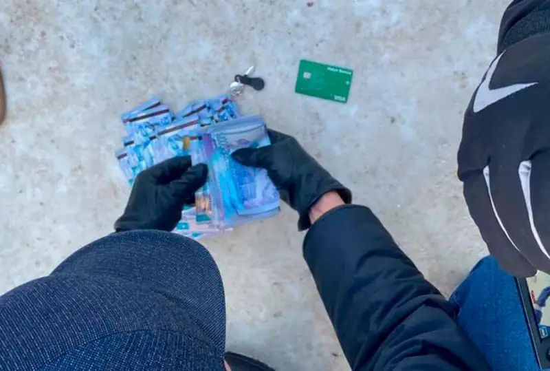 Костанайские полицейские задержали посредника, который обналичивал деньги мошенникам